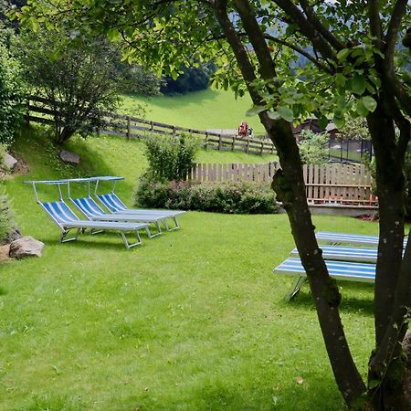 Almhotel Bergerhof Sarentino Eksteriør billede