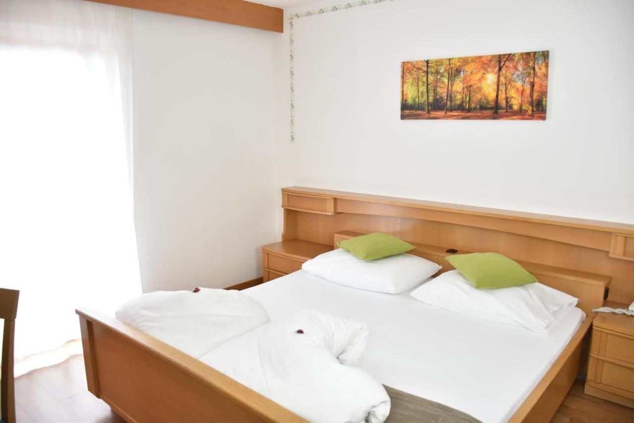 Almhotel Bergerhof Sarentino Eksteriør billede
