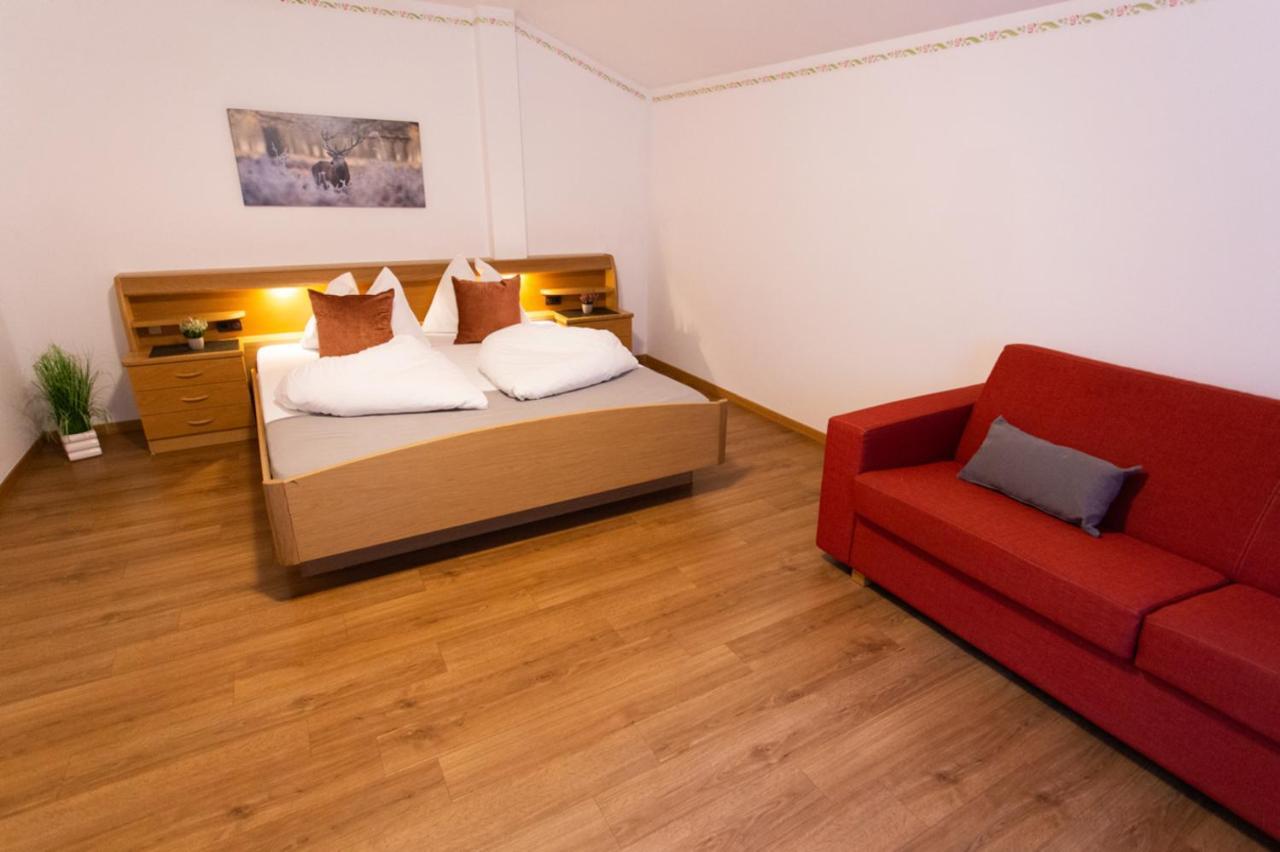 Almhotel Bergerhof Sarentino Eksteriør billede