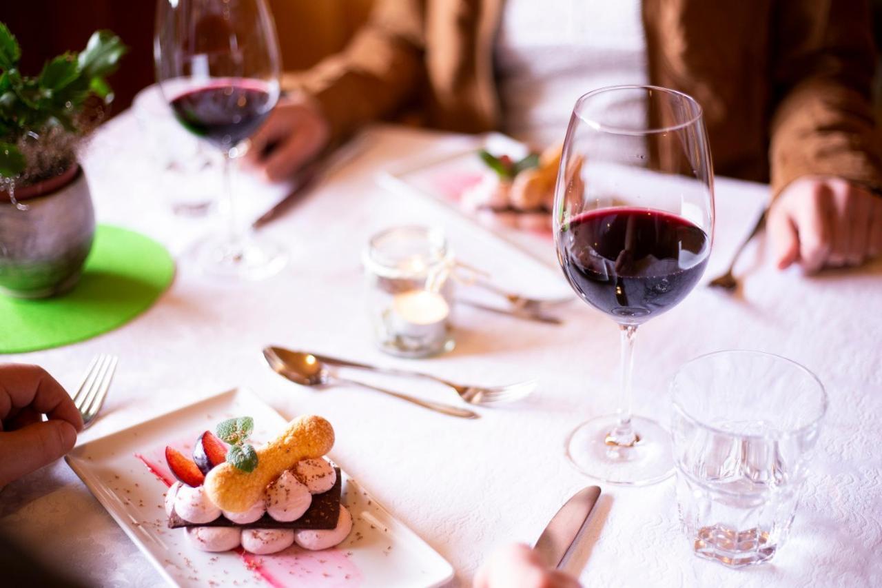 Almhotel Bergerhof Sarentino Eksteriør billede