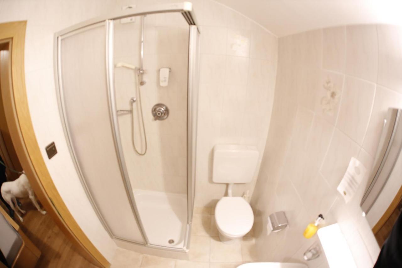 Almhotel Bergerhof Sarentino Eksteriør billede